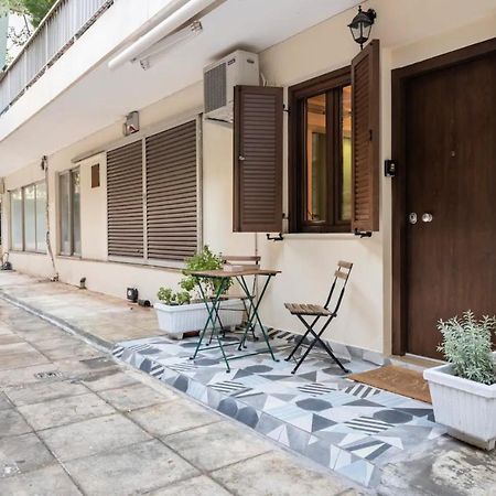 Cute Tiny Apartment In The Heart Of Flisvos Афины Экстерьер фото