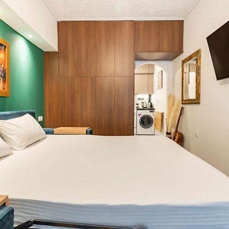 Cute Tiny Apartment In The Heart Of Flisvos Афины Экстерьер фото