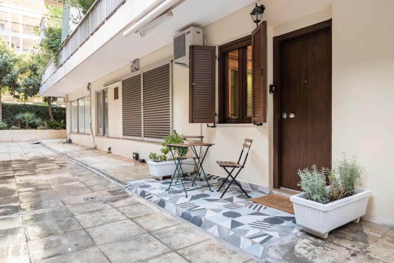 Cute Tiny Apartment In The Heart Of Flisvos Афины Экстерьер фото