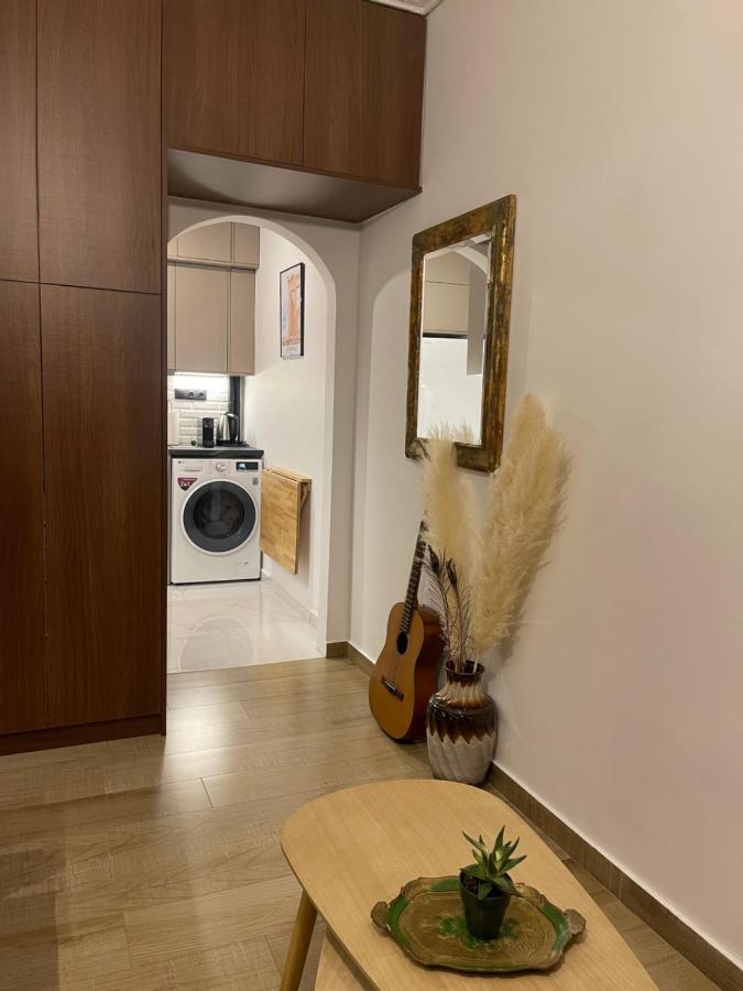 Cute Tiny Apartment In The Heart Of Flisvos Афины Экстерьер фото