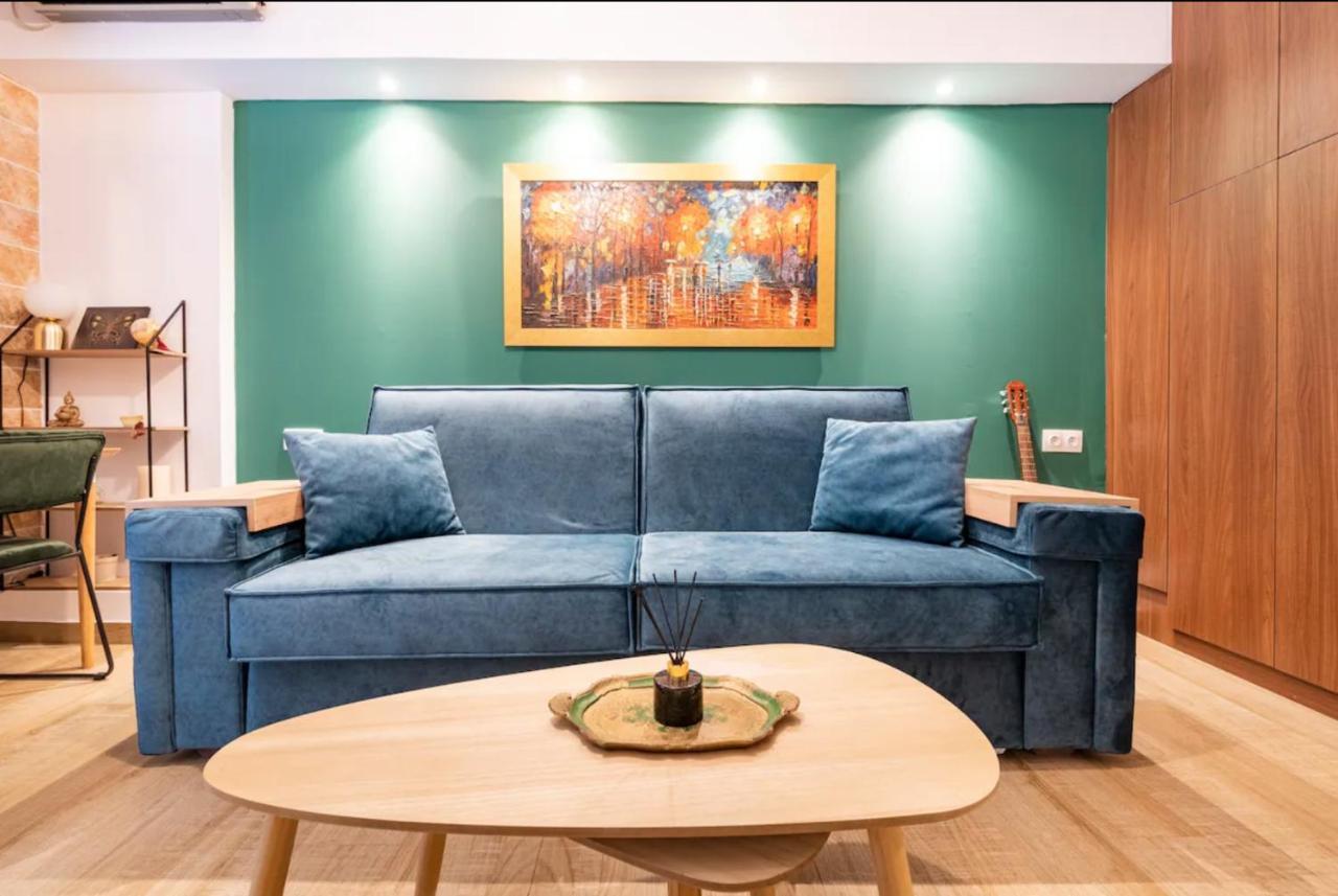 Cute Tiny Apartment In The Heart Of Flisvos Афины Экстерьер фото